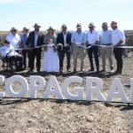 Orsi lidera la inauguración de la cosecha de girasol, destacándolo como símbolo de resiliencia y futuro agrícola